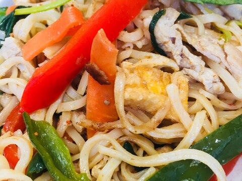 タイの醤油(シーズニングソース)を使ったパッタイ